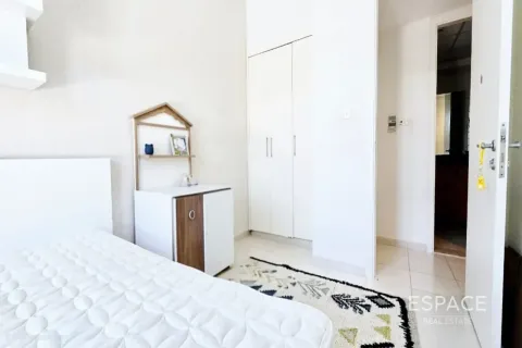 Villa te huur in The Springs, Dubai, VAE 3 slaapkamers, 228 vr.m., nr 738120 - foto 15