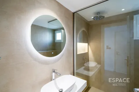 Villa te huur in Meadows, Dubai, VAE 5 slaapkamers, 391 vr.m., nr 738119 - foto 10