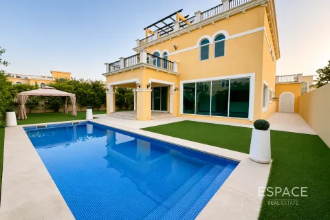 Jumeirah Park, Dubai, संयुक्त अरब अमीरात में विला, 4 बेडरूम, 455 वर्ग मीटर, संख्या 738124 - फ़ोटो 16