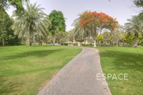 Βίλα σε The Lakes, Dubai, ΗΑΕ 6 υπνοδωμάτια, 569 τ.μ. Αρ. 738121 - φωτογραφία 10