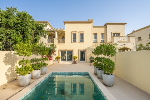 Villa in The Springs, Dubai, UAE 2 bedrooms, 152.51 sq.m. № 748807