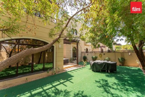 Řadový dům v Dubai, SAE 4 ložnice, 312 m² Č.: 765998 - fotografie 30