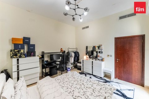 Řadový dům v Dubai, SAE 4 ložnice, 312 m² Č.: 765998 - fotografie 15