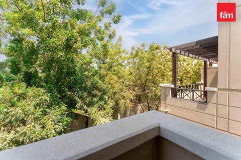 Řadový dům v Dubai, SAE 4 ložnice, 312 m² Č.: 765998 - fotografie 22
