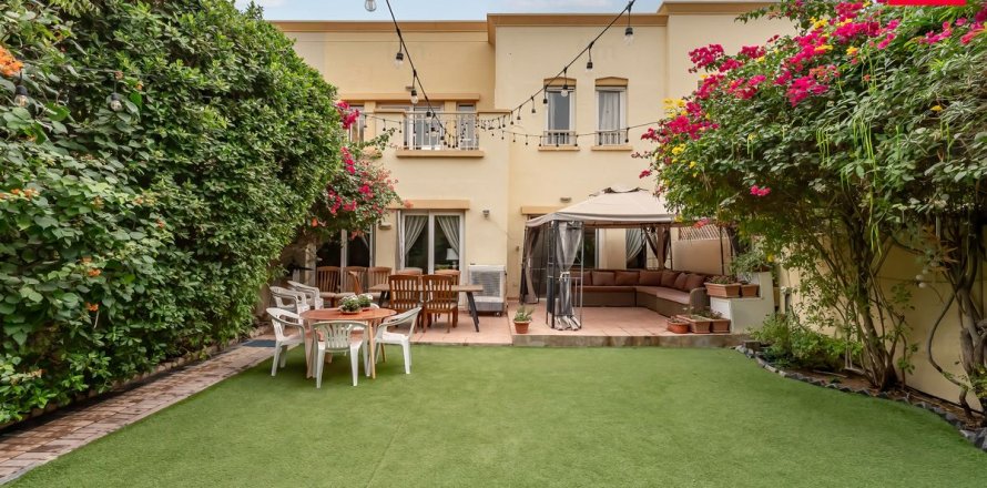 Adosado en Dubai, EAU 3 dormitorios, 254.4 m² № 696796