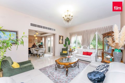 Adosado en venta en Dubai, EAU 3 dormitorios, 254.4 m2 № 696796 - foto 4