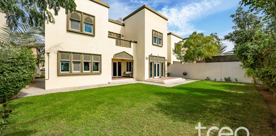 Villa in Jumeirah Park, Dubai, UAE 3 bedrooms, 284.56 sq.m. № 761316