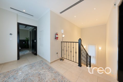 Villa in Jumeirah Park, Dubai, UAE 3 bedrooms, 284.56 sq.m. № 761316 - photo 23