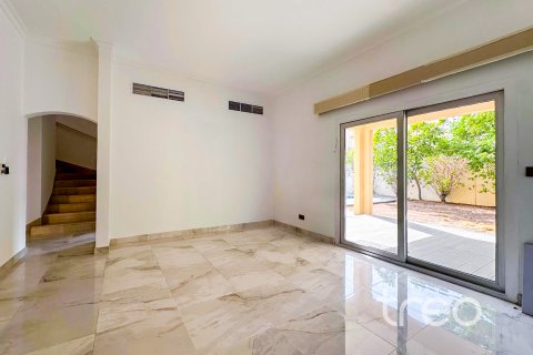 וילה להשכרה ב Meadows, Dubai, איחוד האמירויות  4 חדרי שינה, 320.24 מ"ר, מספר 733479 - תמונה 3
