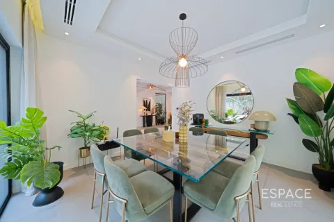 Villa en venta en Meadows, Dubai, EAU 5 dormitorios, 390 m2 № 737893 - foto 6