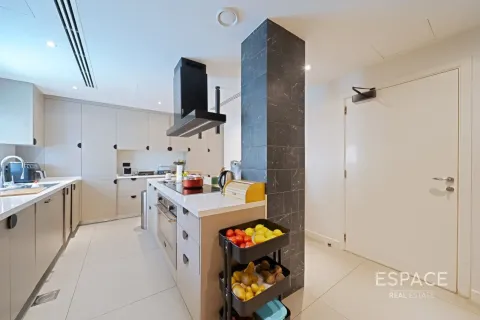 Villa en venta en Meadows, Dubai, EAU 5 dormitorios, 390 m2 № 737893 - foto 7