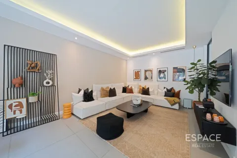 Villa en venta en Meadows, Dubai, EAU 5 dormitorios, 390 m2 № 737893 - foto 2