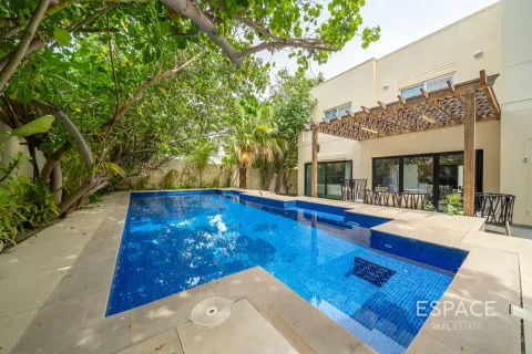 Villa en venta en Meadows, Dubai, EAU 5 dormitorios, 390 m2 № 737893 - foto 19