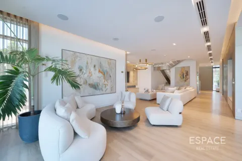 Villa til salgs i Palm Jumeirah, Dubai, Emiratene 6 soverom, 650 kvm Nr. 737892 - Foto 3