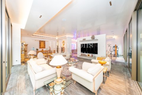 Villa in Dubai Hills Estate, Dubai, UAE 7 bedrooms, 1063.92515600 sq.m. № 766418 - photo 14