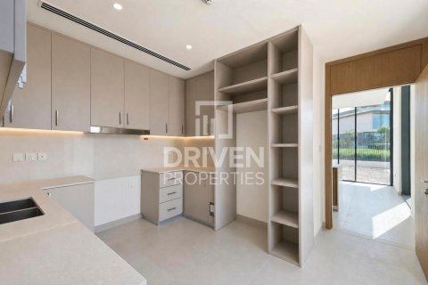 Villa in The Valley, Dubai, UAE 5 bedrooms, 929.77 sq.m. № 768685 - photo 9