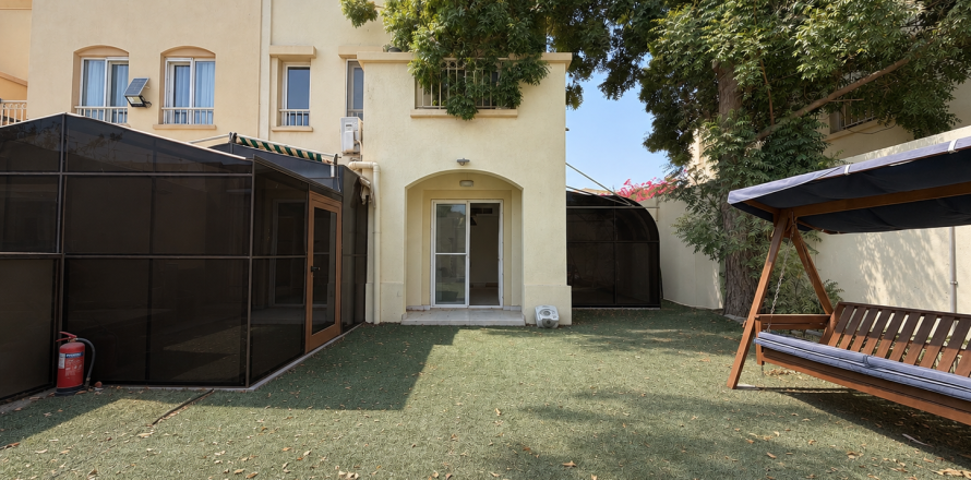 Villa en The Springs, Dubai, EAU 3 dormitorios, 247.5 m² № 768690
