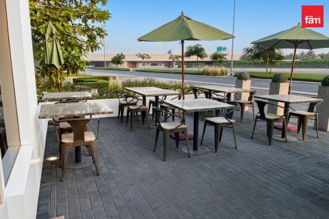 Trgovina u Business Bay, Dubai, UAE 90.3 m2 Br. 754846