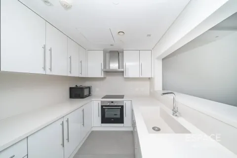 Apartment in MARINA TOWER in Dubai Marina, UAE 3 bedrooms, 172 sq.m. № 738529 - photo 8