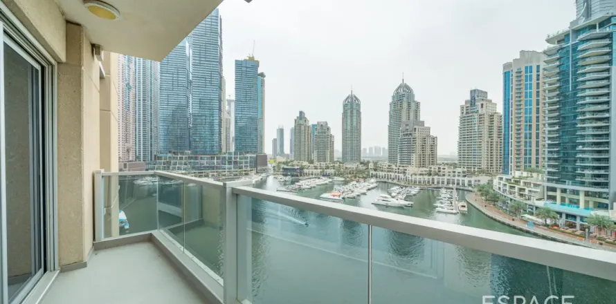 Apartment in MARINA TOWER in Dubai Marina, UAE 3 bedrooms, 172 sq.m. № 738529