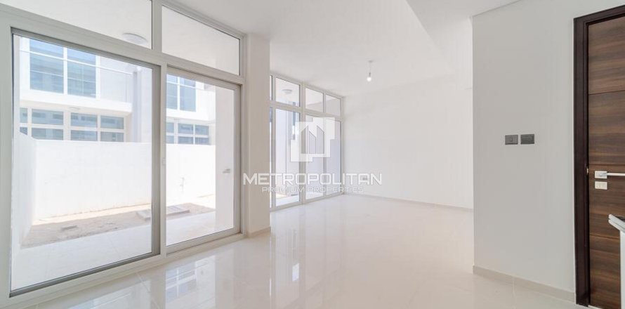 Maison de ville à DAMAC Hills (Akoya by DAMAC), Dubai, EAU: 3 chambres, 112 m2 № 663468