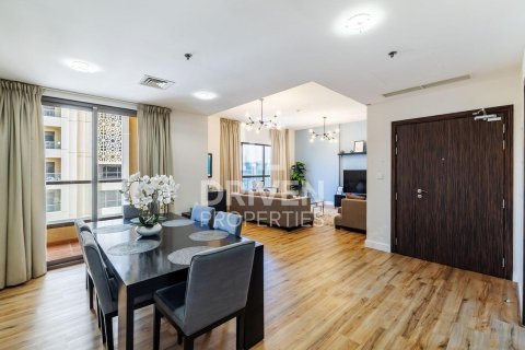 Jumeirah Beach Residence, Dubai, UAE의 임대용 아파트 침실 3개, 175.03제곱미터 번호 745884 - 사진 3