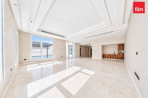 Villa te koop in Dubai, VAE 5 slaapkamers, 930.2 vr.m., nr 708257 - foto 13