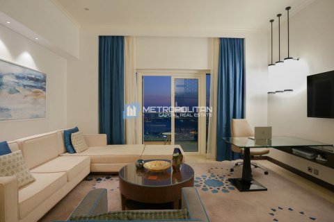 Apartment til salg i The Marina, Abu Dhabi, UAE 2 soveværelser, 144.6 kvm № 659937 - foto 4