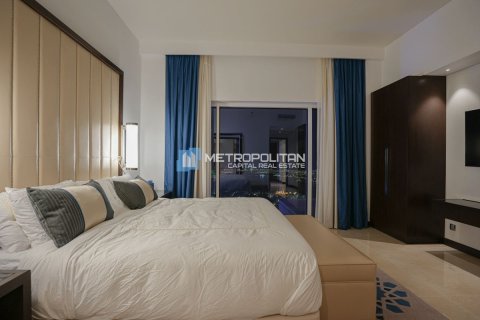 Apartment til salg i The Marina, Abu Dhabi, UAE 2 soveværelser, 144.6 kvm № 659937 - foto 11