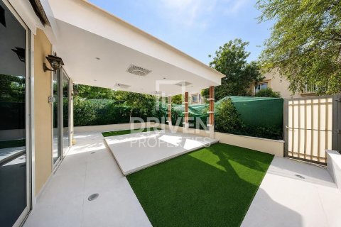Vilă de închiriat în The Springs, Dubai, EAU 2 dormitoare, 241.08 mp. №745328 - poză 14