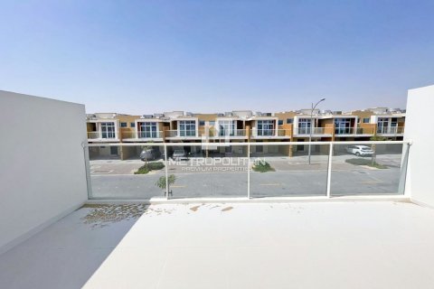 Shtëpi në qytet në DAMAC Hills (Akoya by DAMAC), Dubai, Emiratet e Bashkuara Arabe 4 dhoma gjumi, 167 m2. № 663625