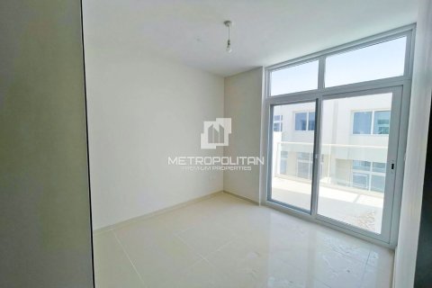 Városi lakóépület itt: DAMAC Hills (Akoya by DAMAC), Dubai, EAE, 4 hálószoba, 167 m², azonosító: 663625 - fénykép 10