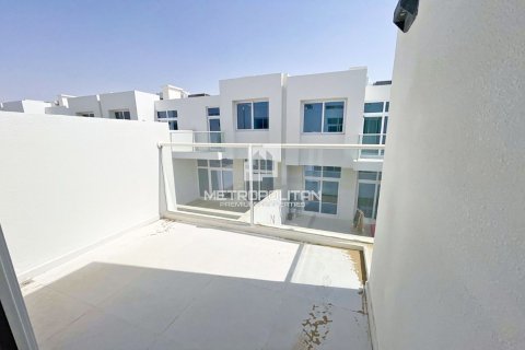 Városi lakóépület itt: DAMAC Hills (Akoya by DAMAC), Dubai, EAE, 4 hálószoba, 167 m², azonosító: 663625 - fénykép 11