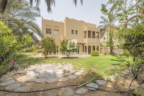 Villa til salgs i Meadows, Dubai, Emiratene 4 soverom, 827 kvm Nr. 663623 - Foto 16