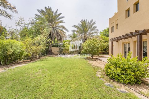 Villa til salgs i Meadows, Dubai, Emiratene 4 soverom, 827 kvm Nr. 663623 - Foto 20