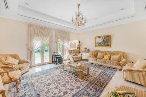 Villa til salgs i Meadows, Dubai, Emiratene 4 soverom, 827 kvm Nr. 663623 - Foto 13