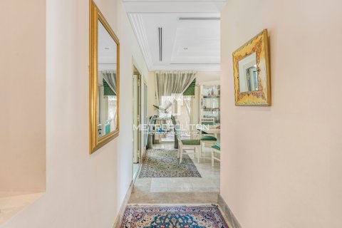 Villa til salgs i Meadows, Dubai, Emiratene 4 soverom, 827 kvm Nr. 663623 - Foto 9