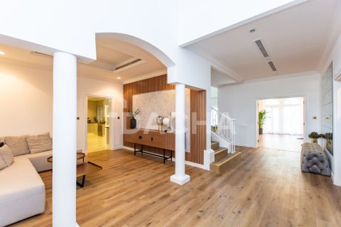 Villa em Palm Jumeirah, Dubai, EAU 4 quartos, 470 m2 № 713656