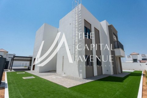 Villa in Al Shamkha, Abu Dhabi, UAE 5 bedrooms, 507.81 sq.m. № 762857 - photo 3