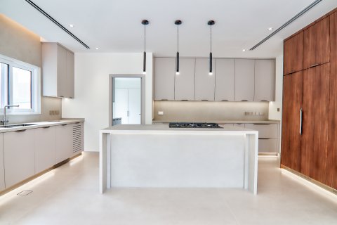Vilë në Meadows, Dubai, Emiratet e Bashkuara Arabe 4 dhoma gjumi, 553.46 m2. № 750225