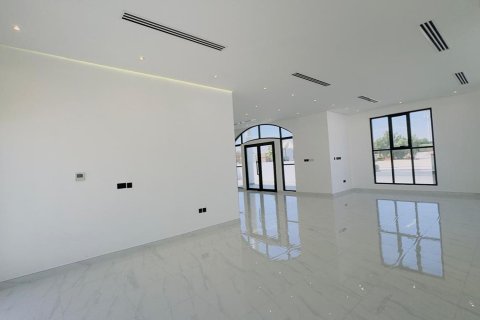 Villa sa Al Barsha, Dubai, UAE 4 silid-tulugan, 1393.55 sq.m. № 750222 - larawan 7
