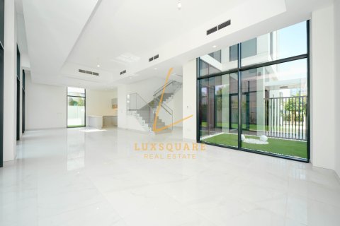 Вилла Al Furjan, Дубай, БАӘ-да 5 жатын бөлмелер, 624 м² № 726988 - фото 4