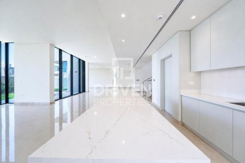 Vila di Dubai Hills Estate, UEA 5 kamar tidur, 666.21 m2 nomor 754193 - foto 3
