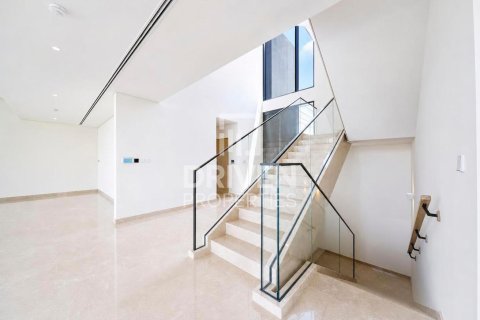 Vila di Dubai Hills Estate, UEA 5 kamar tidur, 666.21 m2 nomor 754193 - foto 2