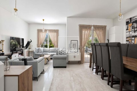 Vilă în Al Reef, Abu Dhabi, EAU 5 dormitoare, 273.32 mp.  №761250
