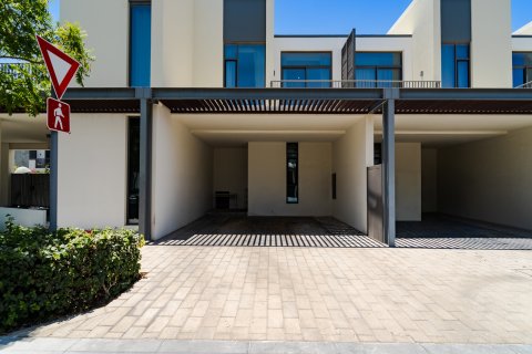 Városi lakóépület itt: Dubai, EAE, 3 hálószoba, 180 m², azonosító: 766091