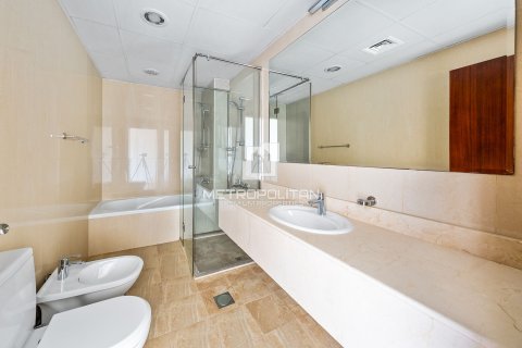 Kamienica na sprzedaż w Jumeirah Islands, Dubai, ZEA 4 sypialnie, 337 mkw., nr 663970 - zdjęcie 10