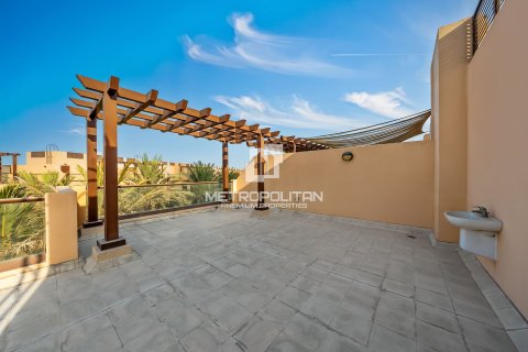 Kamienica na sprzedaż w Jumeirah Islands, Dubai, ZEA 4 sypialnie, 337 mkw., nr 663970 - zdjęcie 23