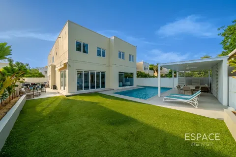 Vila di Meadows, Dubai, UAE 5 bilik tidur, 416 meter persegi № 737818