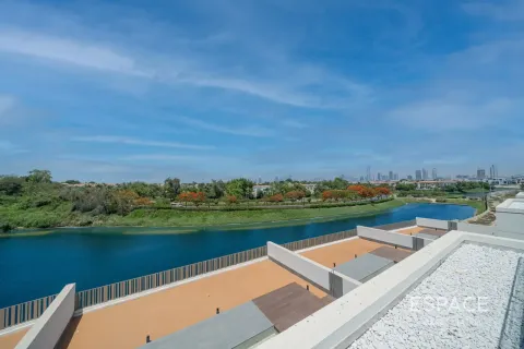 Вилла в Jumeirah Park, Дубай, ОАЭ 5 спален, 555м2 № 737819